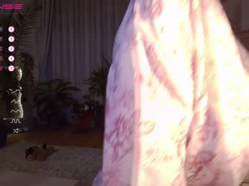 girl
        karrin cam image #147387