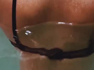 girl
        melanyrosse cam image #1894650