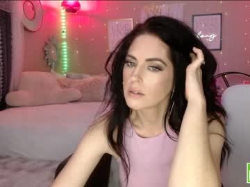 girl
        milf_lacey cam image #2493622
