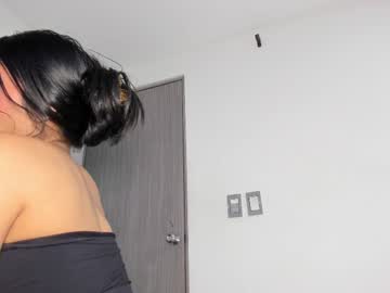 girl
        skinnyy_16 cam image #4655751