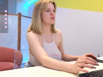 girl
        lovlybambi cam image #3637462