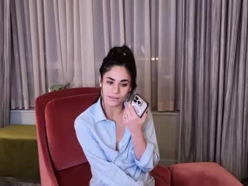 couple
        ari_lovexo cam image #2001411