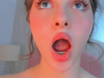 girl
        victoria_calloway cam image #3249482