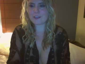 girl Close-up Pussy Web Cam Girls with midnightqueen01