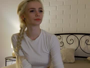 girl
        alissa_wxw cam image #3625200