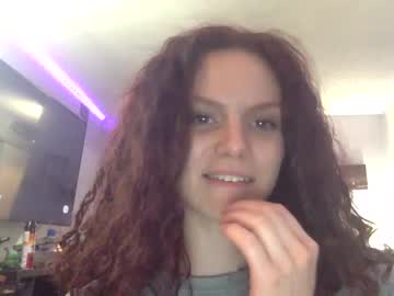 couple
        lylaslair cam image #1019950