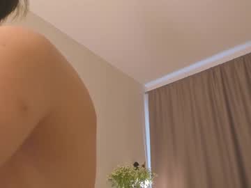girl
        smallsheryl cam image #1231935