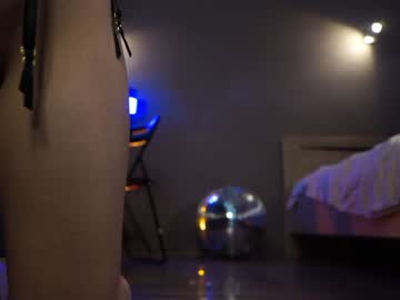 girl
        _meganmeow_ cam image #2643180