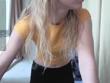 girl
        angeellina cam image #4483759