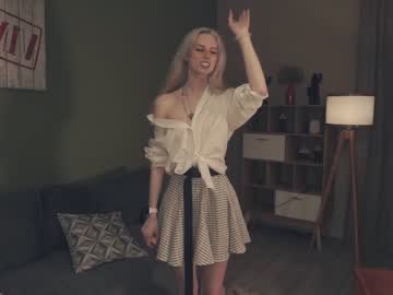 girl
        audreycarvin cam image #2410959