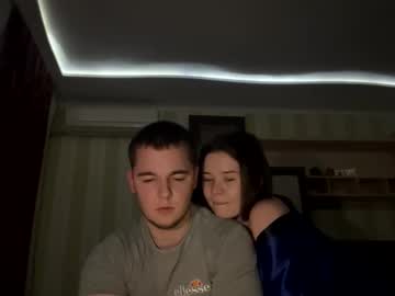 couple
        sexyouple cam image #3847923