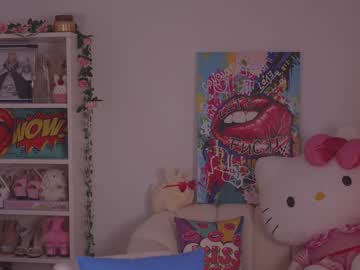 girl
        bunnydollstella cam image #3801517