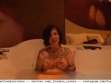 girl
        _frankie_rivers cam image #2517519
