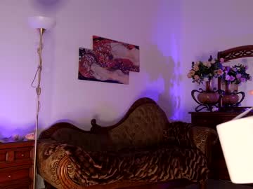 girl
        jessiccaburns cam image #980829