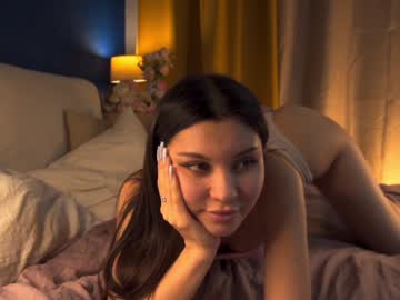 girl
        maryjanett cam image #3762993