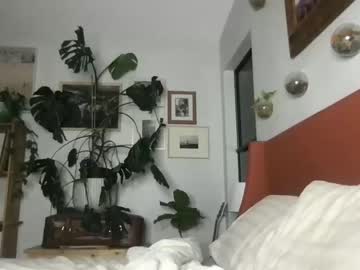 girl
        themarilynm cam image #1809753