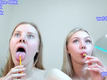 girl
        cassie_palmer cam image #1481081