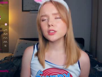 girl
        sun_shiiine cam image #1185973