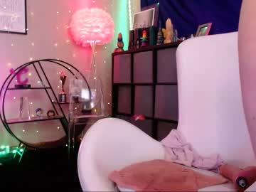 girl
        milf_lacey cam image #1398105