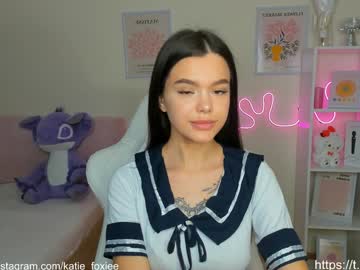 girl
        katiefoxie cam image #3664625