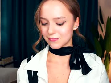 girl
        tayteharkey cam image #3679452
