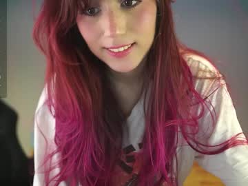 girl
        greeny_mat cam image #3570515