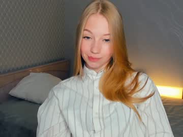 girl
        esmefare cam image #2736626