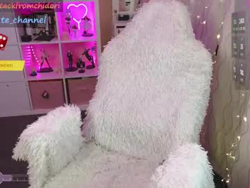 girl
        yourcutewaifu cam image #3524058