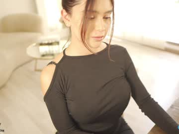 girl
        honeyco57 cam image #4259954