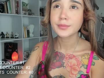 girl
        lonelly_lolly98 cam image #1635311