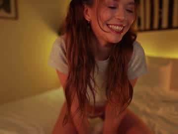 girl
        aarilaviee cam image #1007988