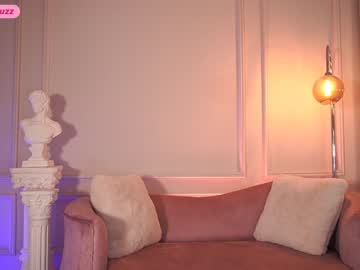 girl
        mariannacruzz cam image #2259372