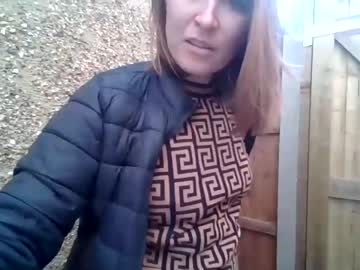 girl
        eatmypie69 cam image #1749392