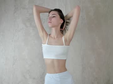 girl
        cutie_ghostie cam image #2395915