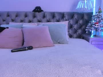 girl
        naomii_soto cam image #3876080