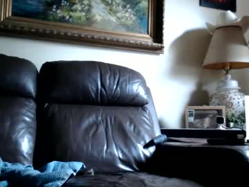 girl
        kipsy420 cam image #4316498