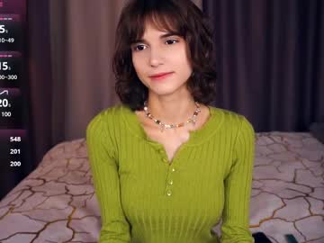 girl
        odettehatt cam image #4168730