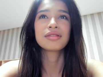 girl
        aki_kin cam image #387760