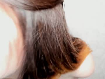 girl
        oladushek18 cam image #745524
