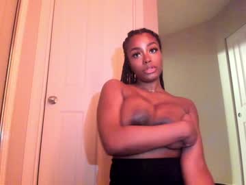 girl
        napudi1 cam image #2657439