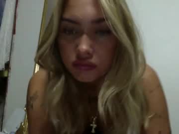 girl
        tattedblondiezoe cam image #2325957