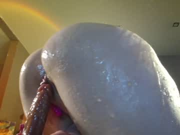 girl
        _meganmeow_ cam image #1915485