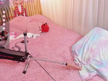 girl
        little_effy18 cam image #2034574