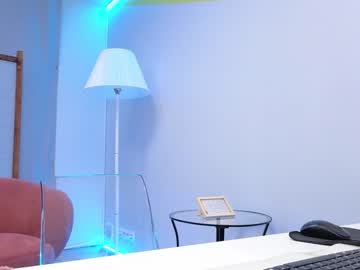 girl
        lovlybambi cam image #2281418