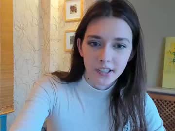 girl
        willa_williams cam image #255352